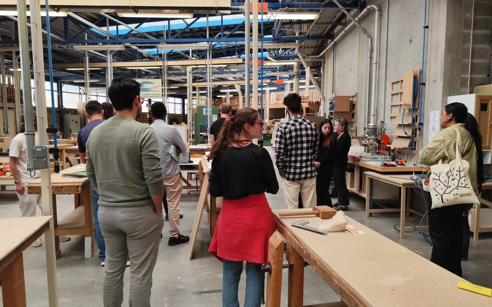 Faire découvrir les métiers, susciter des vocations et accompagner les talents de demain.